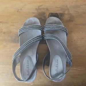 Kelly&Katie low heels